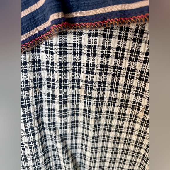 Nothing Matches patchwork tunic “size 2” - Picture 4 of 6